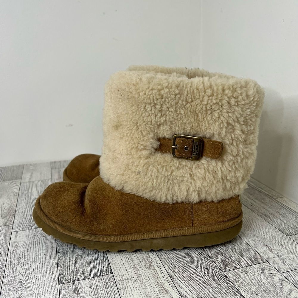 UGG Ellee sheepskin shearling suede winter comfortable warm boots women's 6